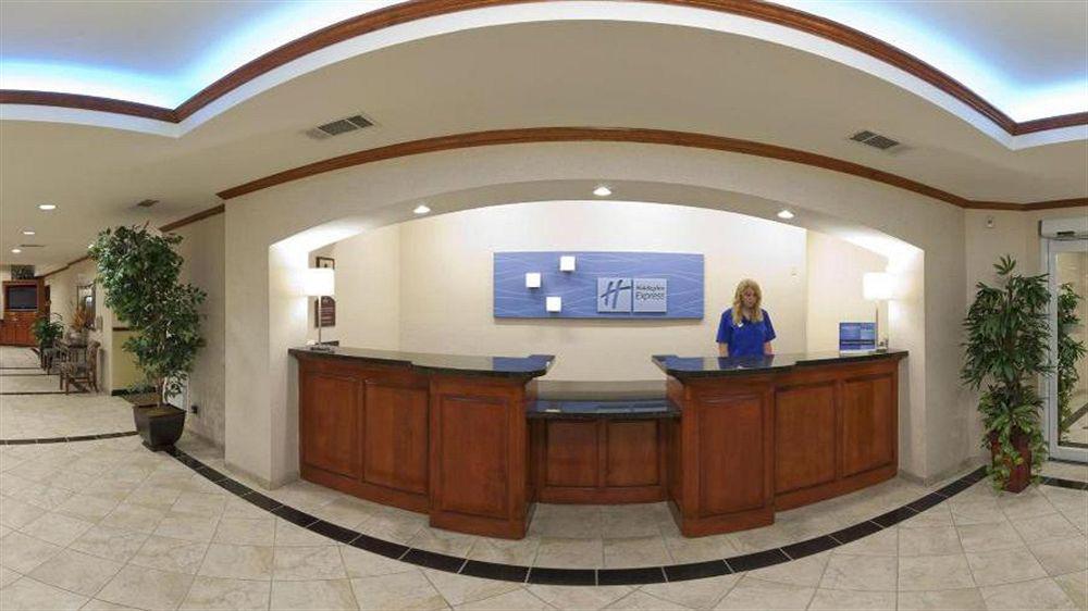 Holiday Inn Express Hotel & Suites Decatur, Tx By Ihg Exterior foto