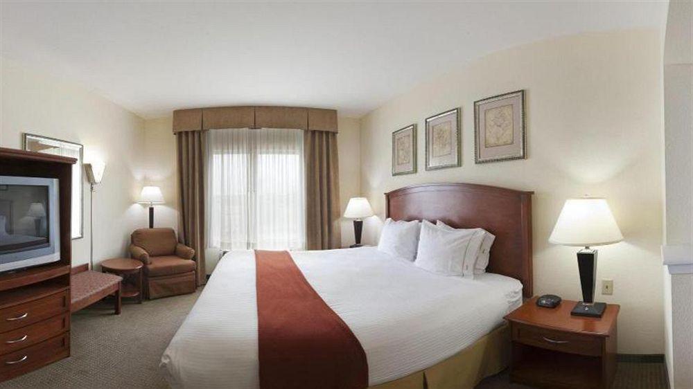 Holiday Inn Express Hotel & Suites Decatur, Tx By Ihg Exterior foto