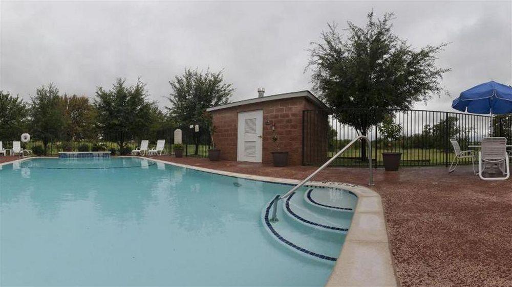 Holiday Inn Express Hotel & Suites Decatur, Tx By Ihg Exterior foto