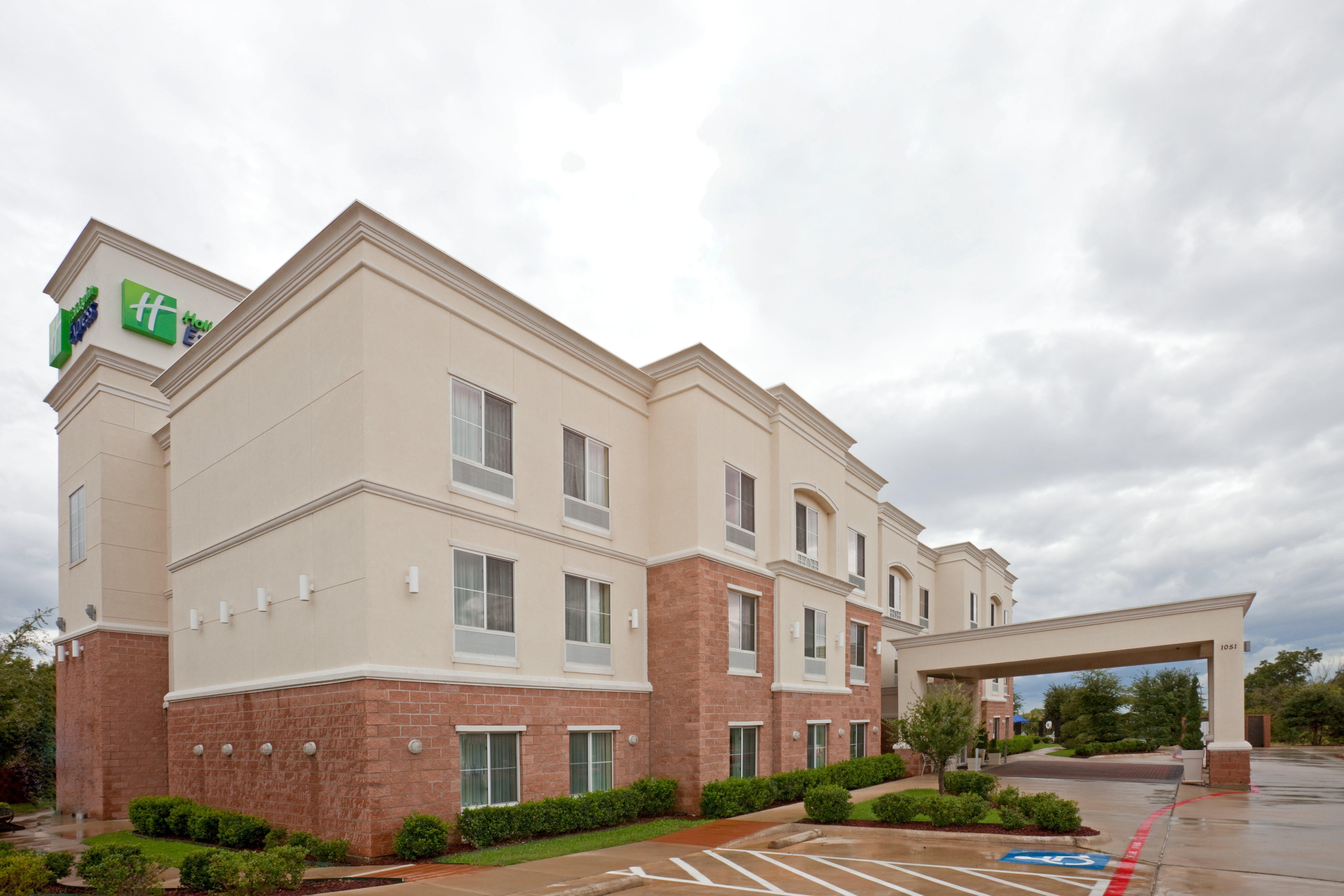 Holiday Inn Express Hotel & Suites Decatur, Tx By Ihg Exterior foto
