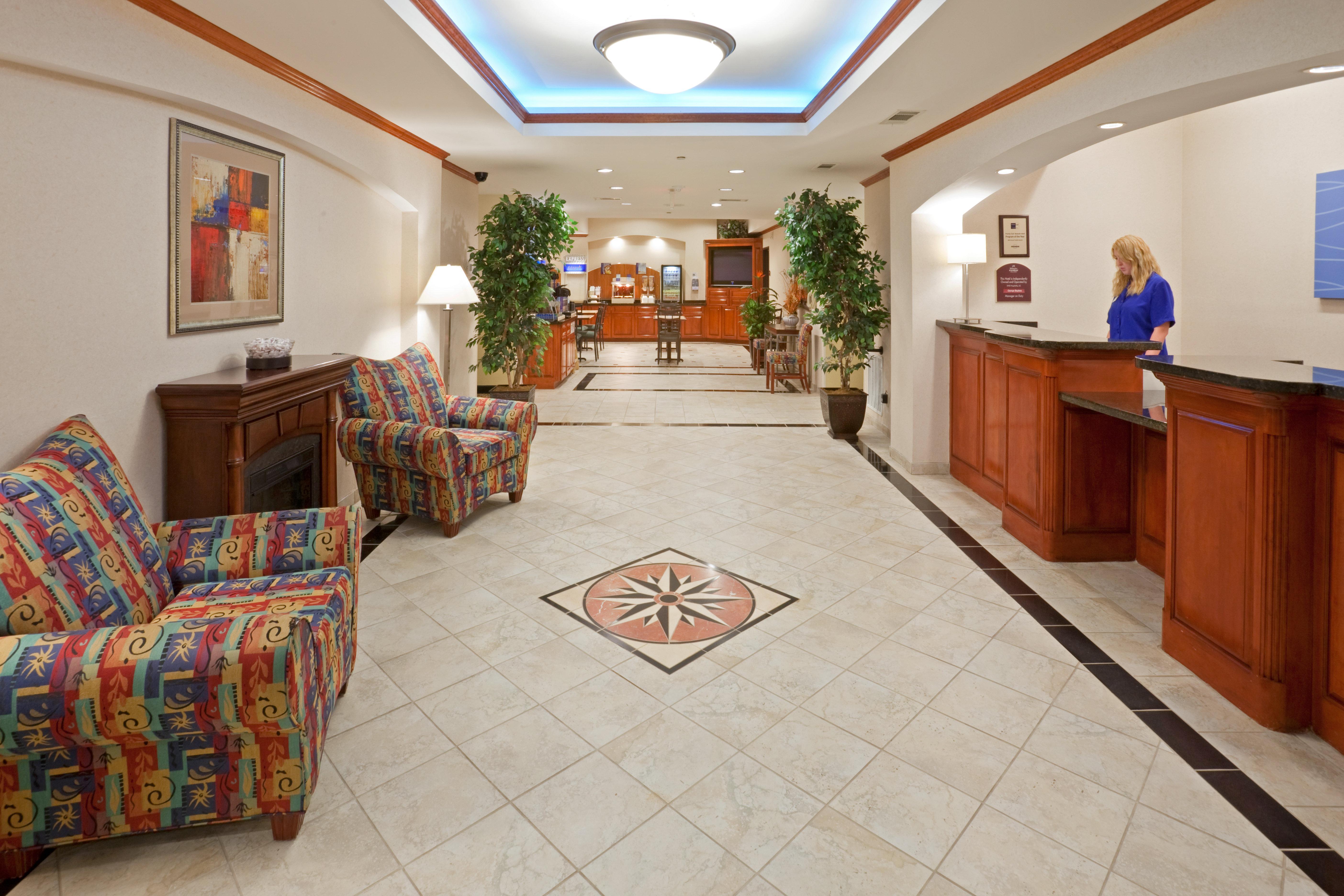 Holiday Inn Express Hotel & Suites Decatur, Tx By Ihg Exterior foto