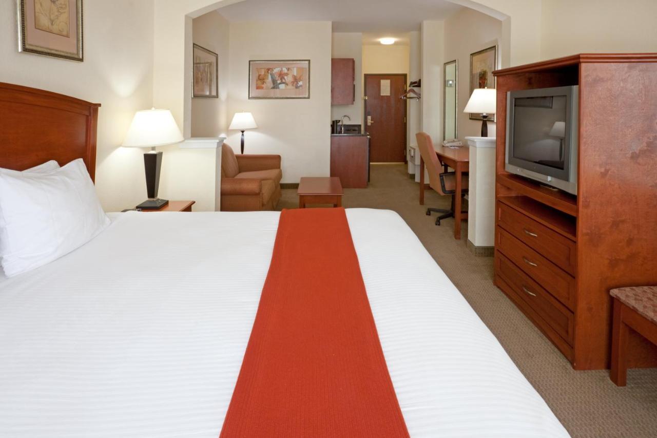 Holiday Inn Express Hotel & Suites Decatur, Tx By Ihg Exterior foto